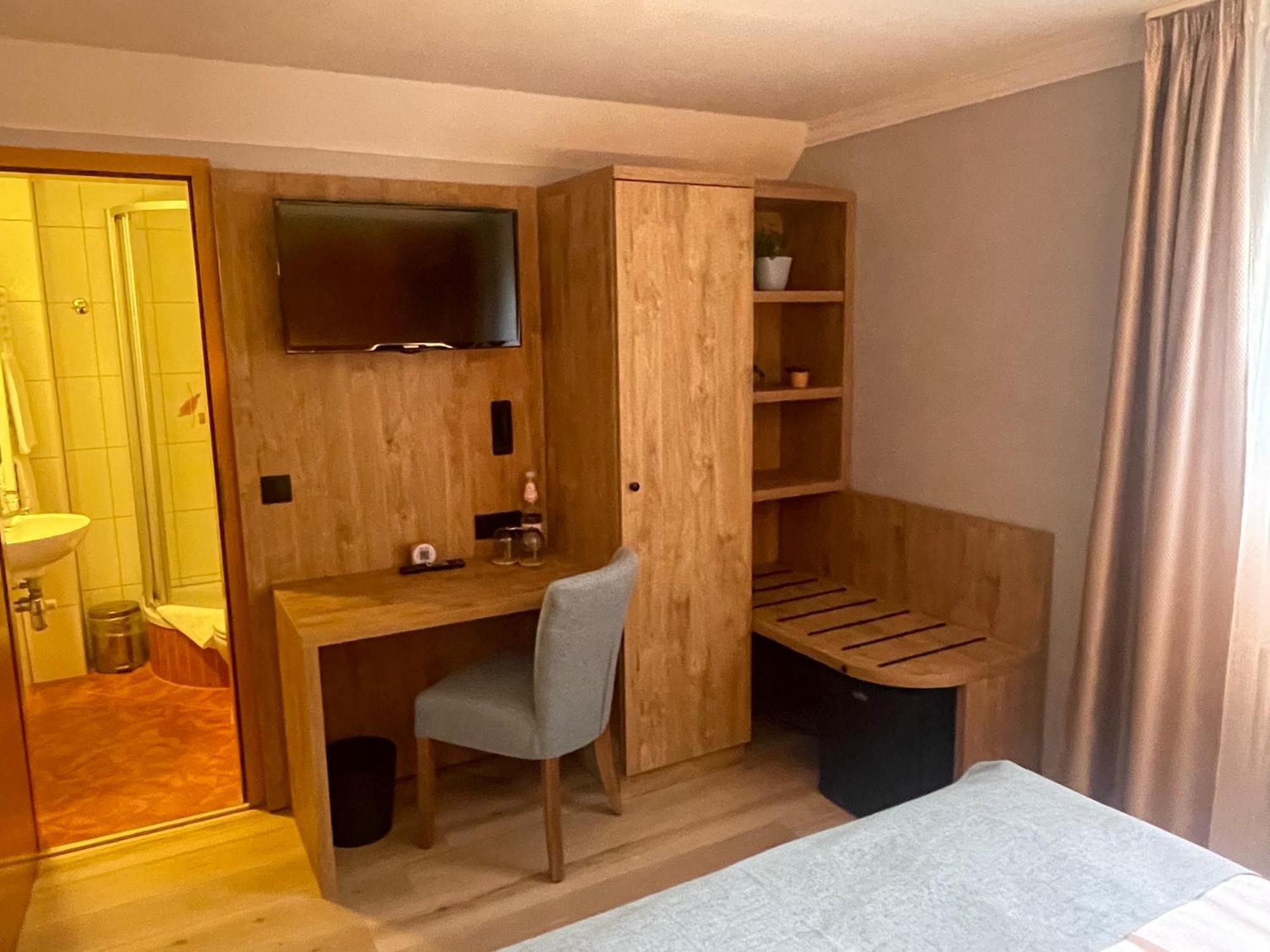 Hotel "Pension Marlis" Garni Reichenberg  Zewnętrze zdjęcie