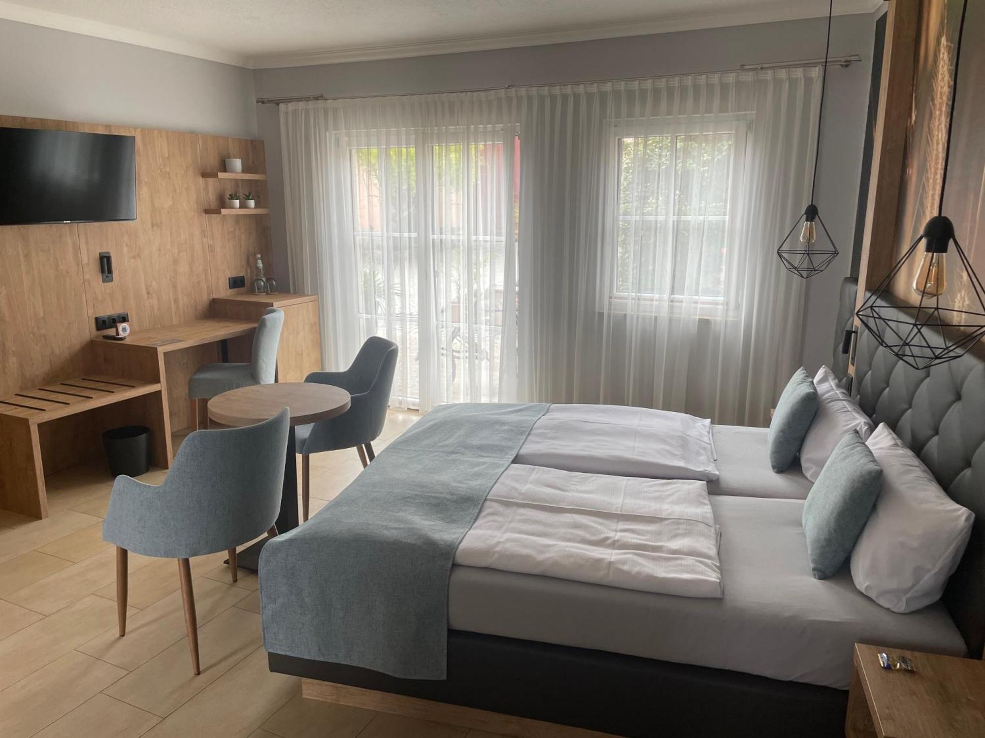 Hotel "Pension Marlis" Garni Reichenberg  Zewnętrze zdjęcie