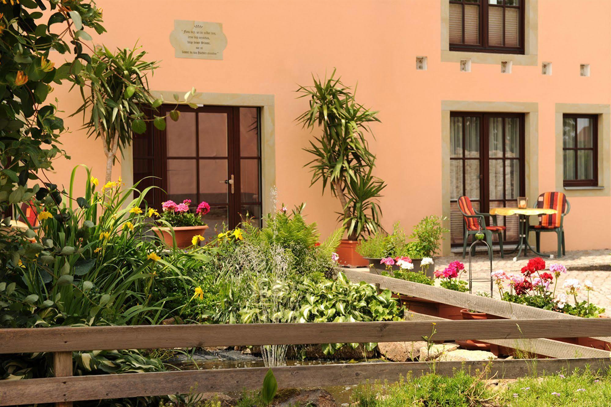 Hotel "Pension Marlis" Garni Reichenberg  Zewnętrze zdjęcie